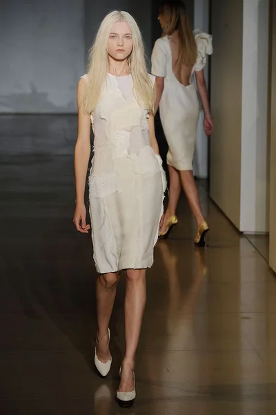 Look 49